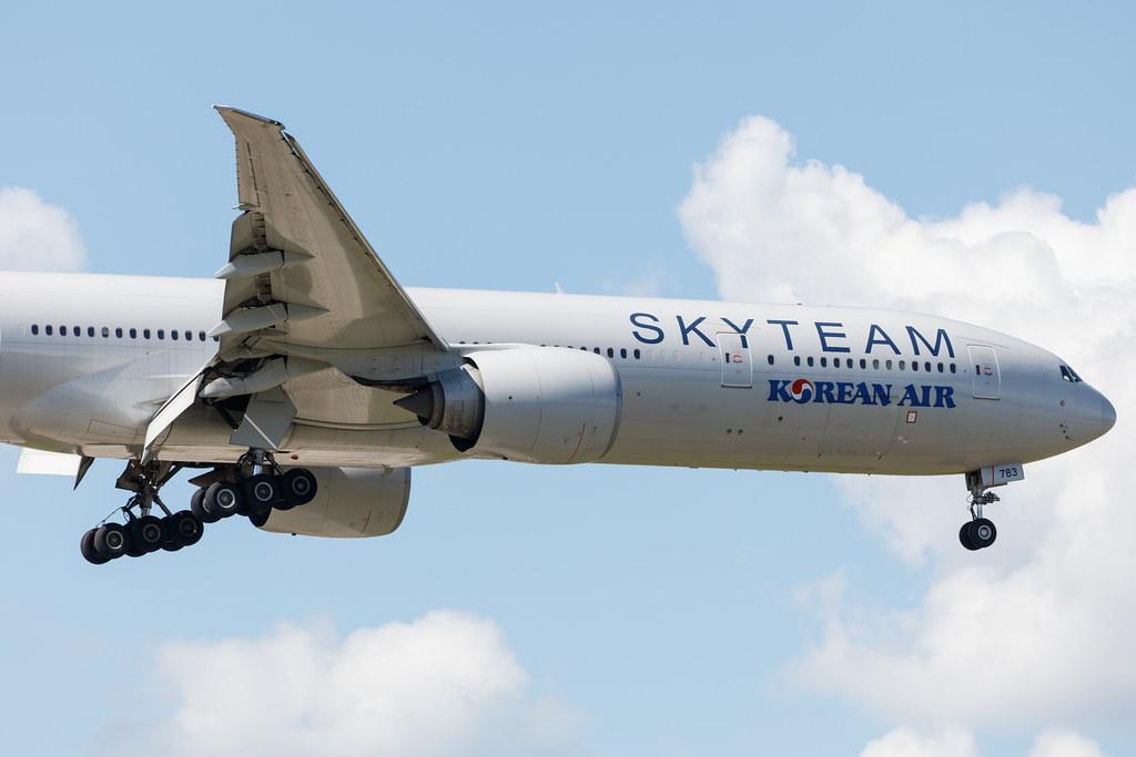 Frankfurt Airport: Korean Air (KE / KAL) |  Livery: SkyTeam Livery |  Boeing 777-3B5(ER) B77W | HL7783 | MSN 37644