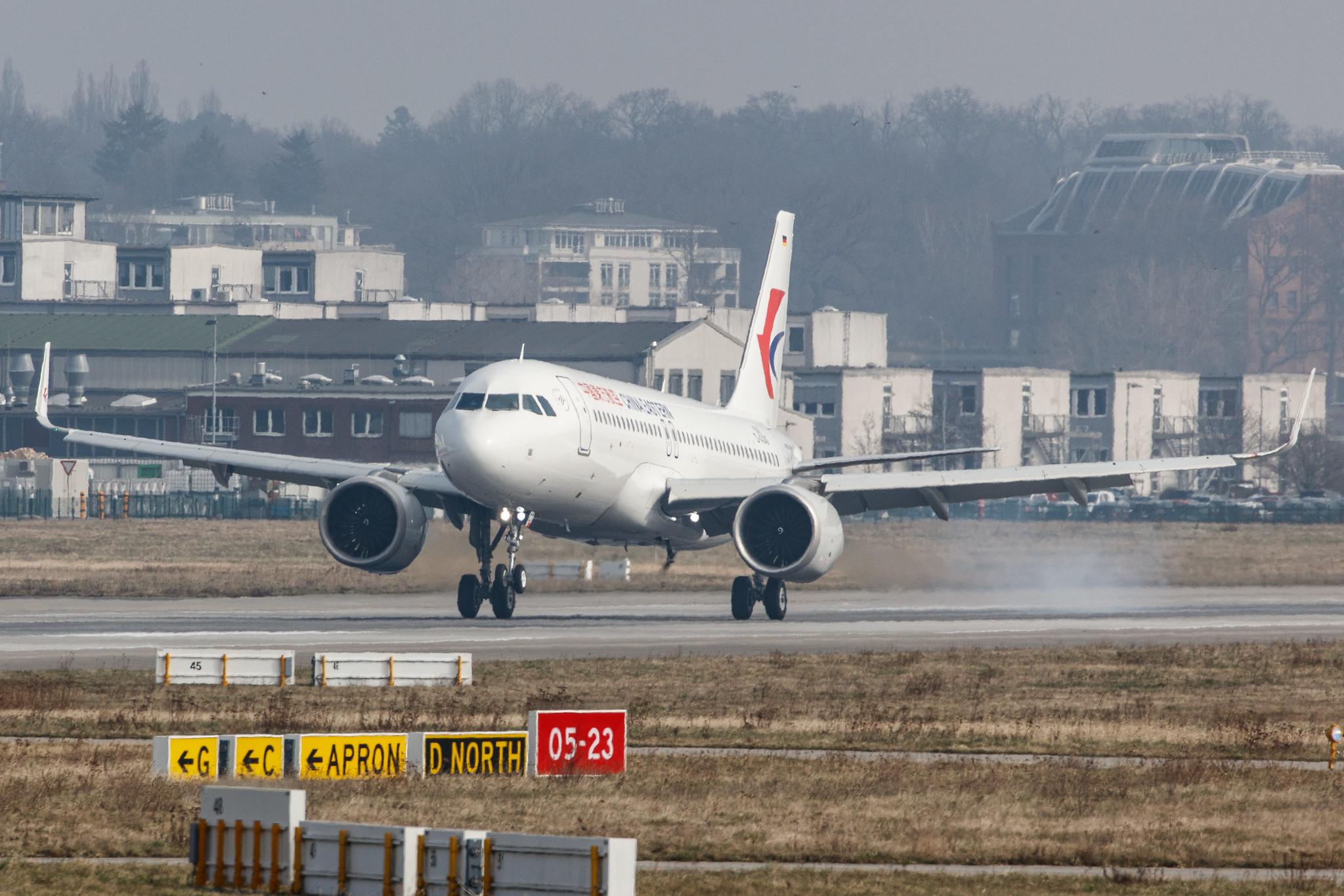 Hamburg Finkenwerder: China Eastern Airlines (MU / CES) |  Airbus A320-251N A20N | D-AXAG (B-30C3) | MSN 9268