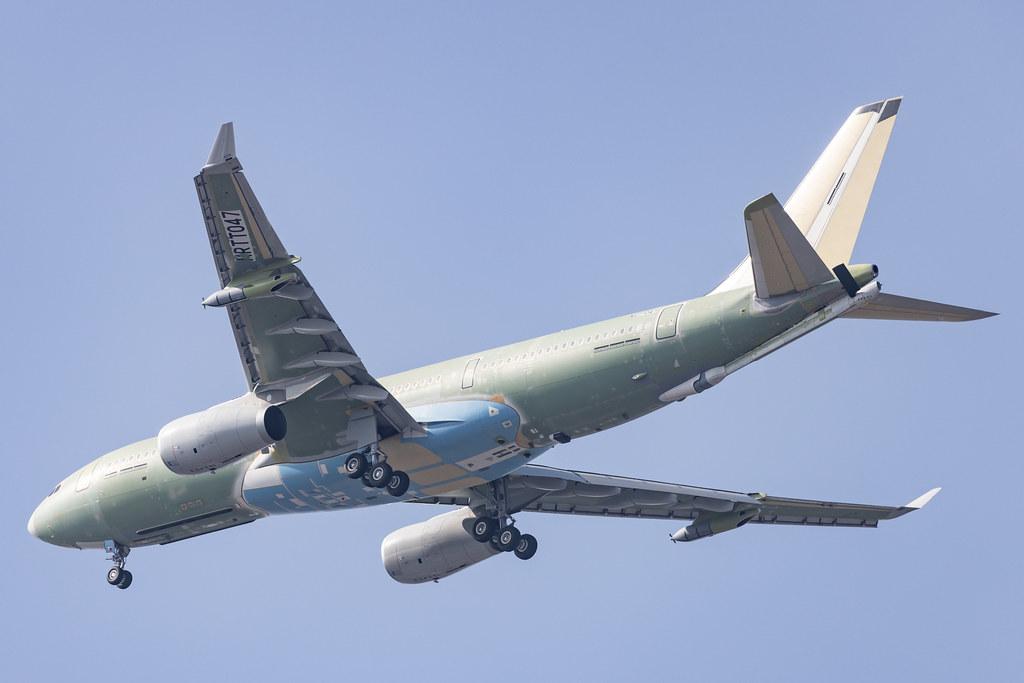 Hamburg Finkenwerder: Armée de l'Air (French Air Force) (/ CTM) |  Airbus A330-243MRTT A332 | MRTT047 | MSN 1998