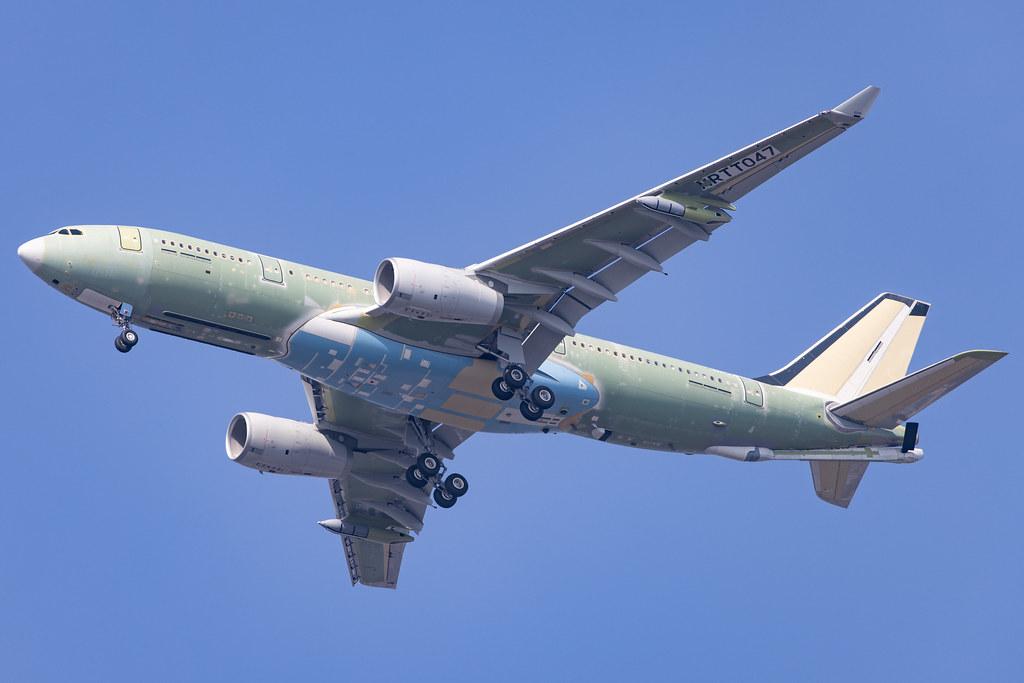 Hamburg Finkenwerder: Armée de l'Air (French Air Force) (/ CTM) |  Airbus A330-243MRTT A332 | MRTT047 | MSN 1998