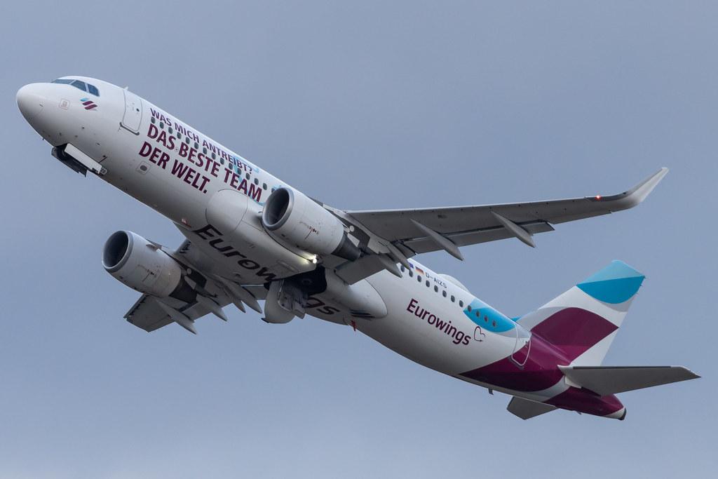 Köln Bonn Airport: Eurowings (EW / EWG) |  Livery: Das beste Team der Welt Livery |  Airbus A320-214 A320 | D-AIZS | MSN 5557