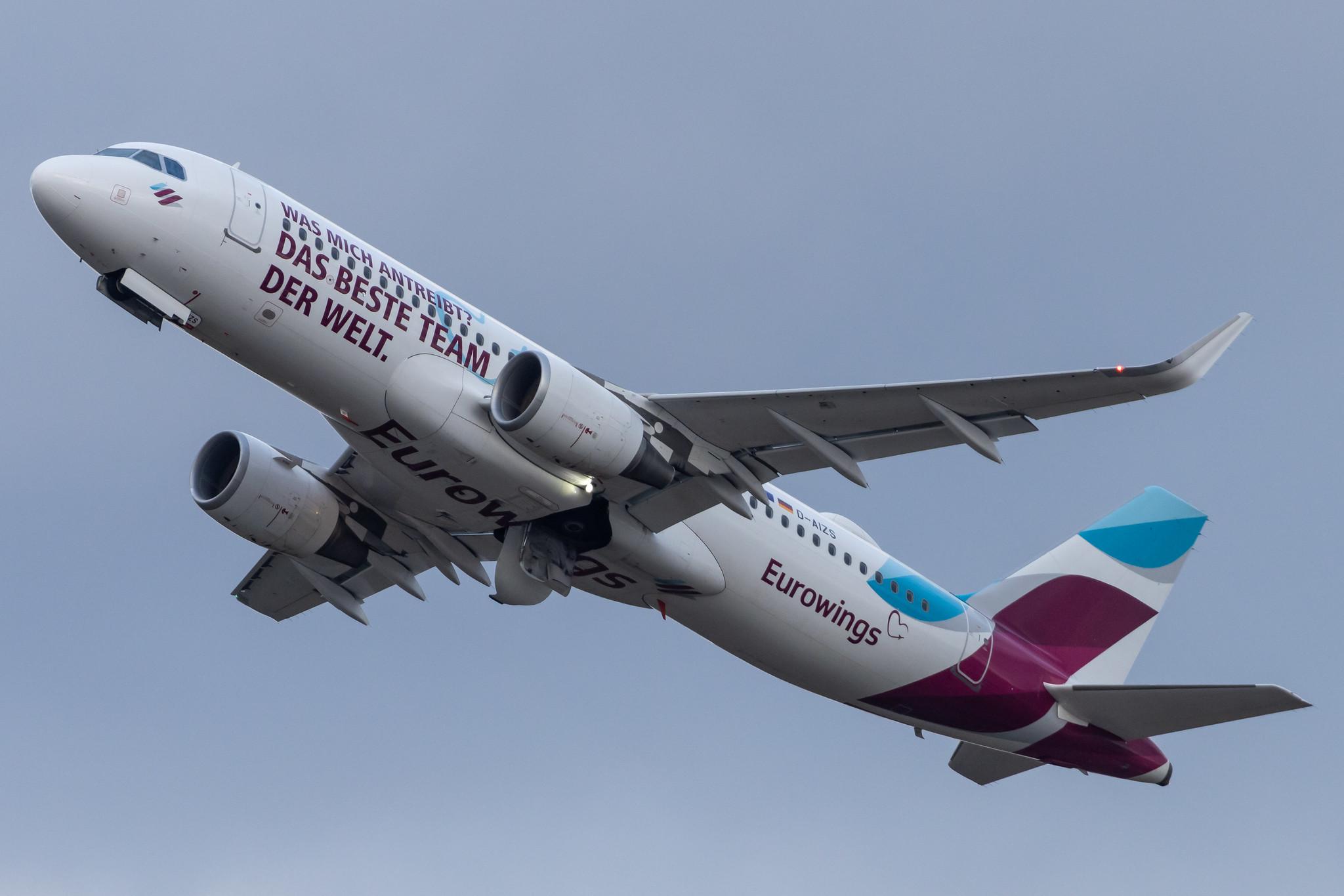 Köln Bonn Airport: Eurowings (EW / EWG) |  Livery: Das beste Team der Welt Livery |  Airbus A320-214 A320 | D-AIZS | MSN 5557