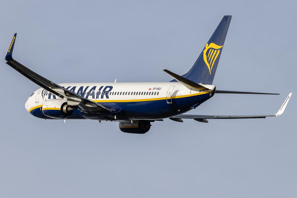 Hamburg Airport: Ryanair (FR / RYR) | Operator: Buzz |  Boeing 737-8AS B738 | SP-RKU | MSN 44806