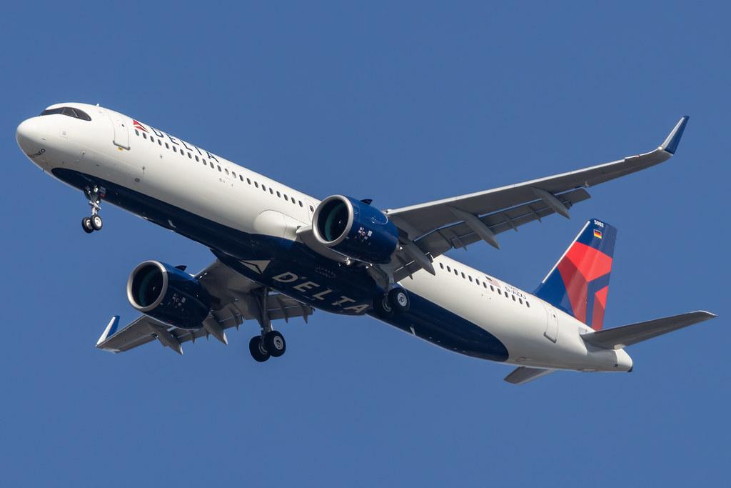 Hamburg Airport: Delta Air Lines (DL / DAL) |  Airbus A321-271NX A21N | D-AZXJ | MSN 10467