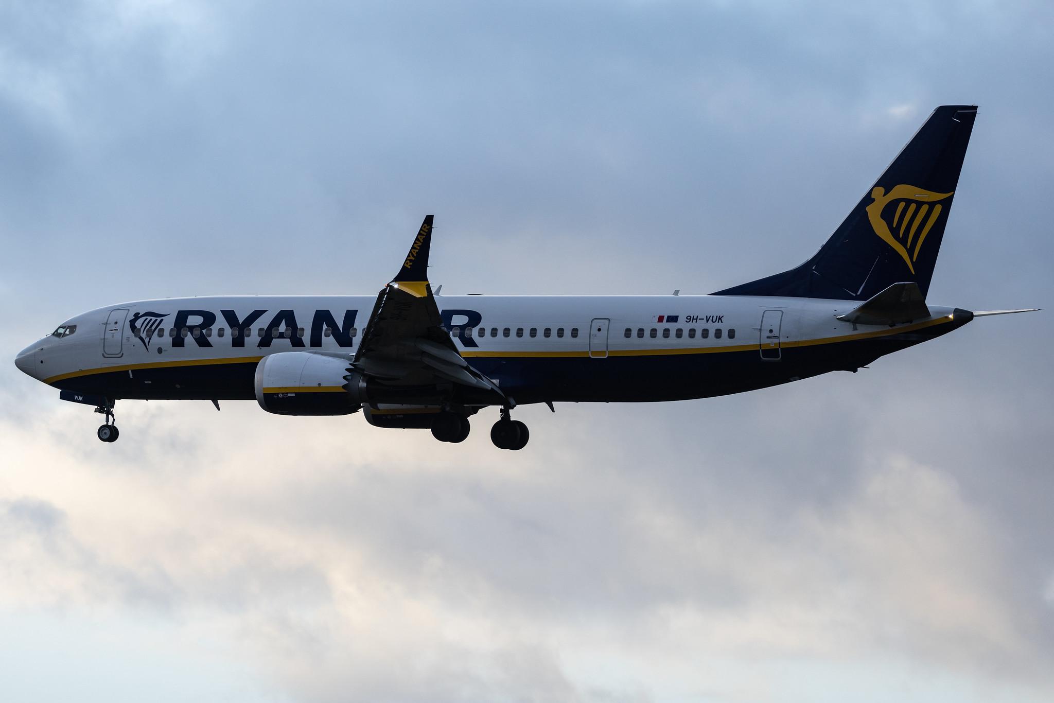 Hamburg Airport: Ryanair (FR / RYR) | Operator: Malta Air |  Boeing 737 MAX 8-200 B38M | 9H-VUK | MSN 62321
