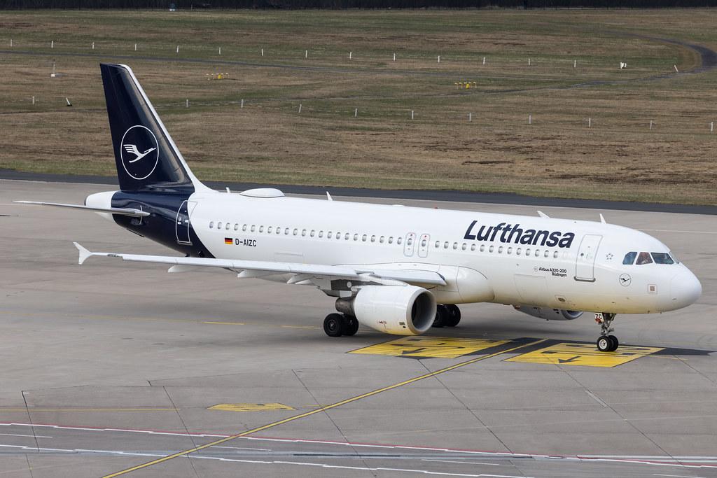 Köln Bonn Airport: Lufthansa (LH / DLH) |  Airbus A320-214 A320 | D-AIZC | MSN 4153