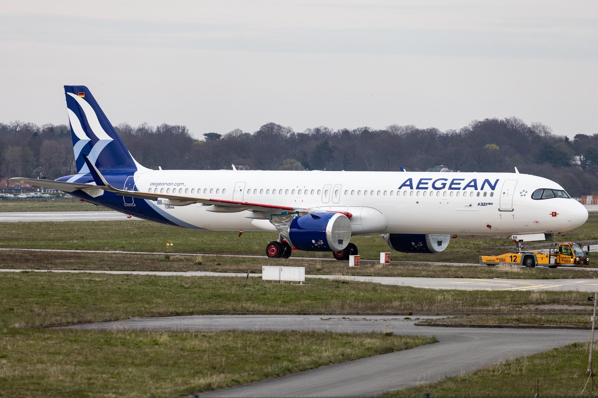 Hamburg Finkenwerder: Aegean Airlines (A3 / AEE) |  Airbus A321-271NX A21N | D-AZAX | MSN 10844