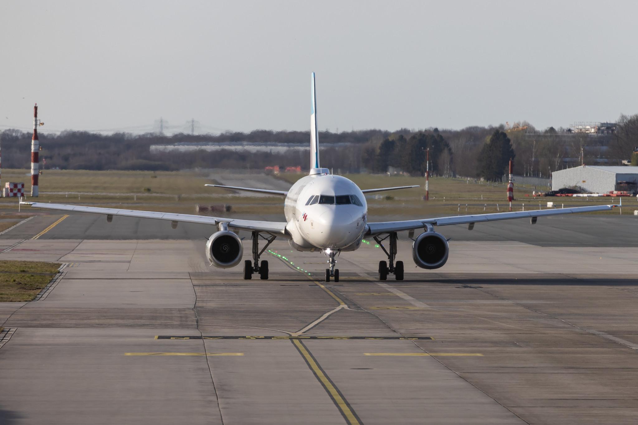 Hamburg Airport: Eurowings (EW / EWG) |  Airbus A319-132 A319 | D-AGWI | MSN 3358