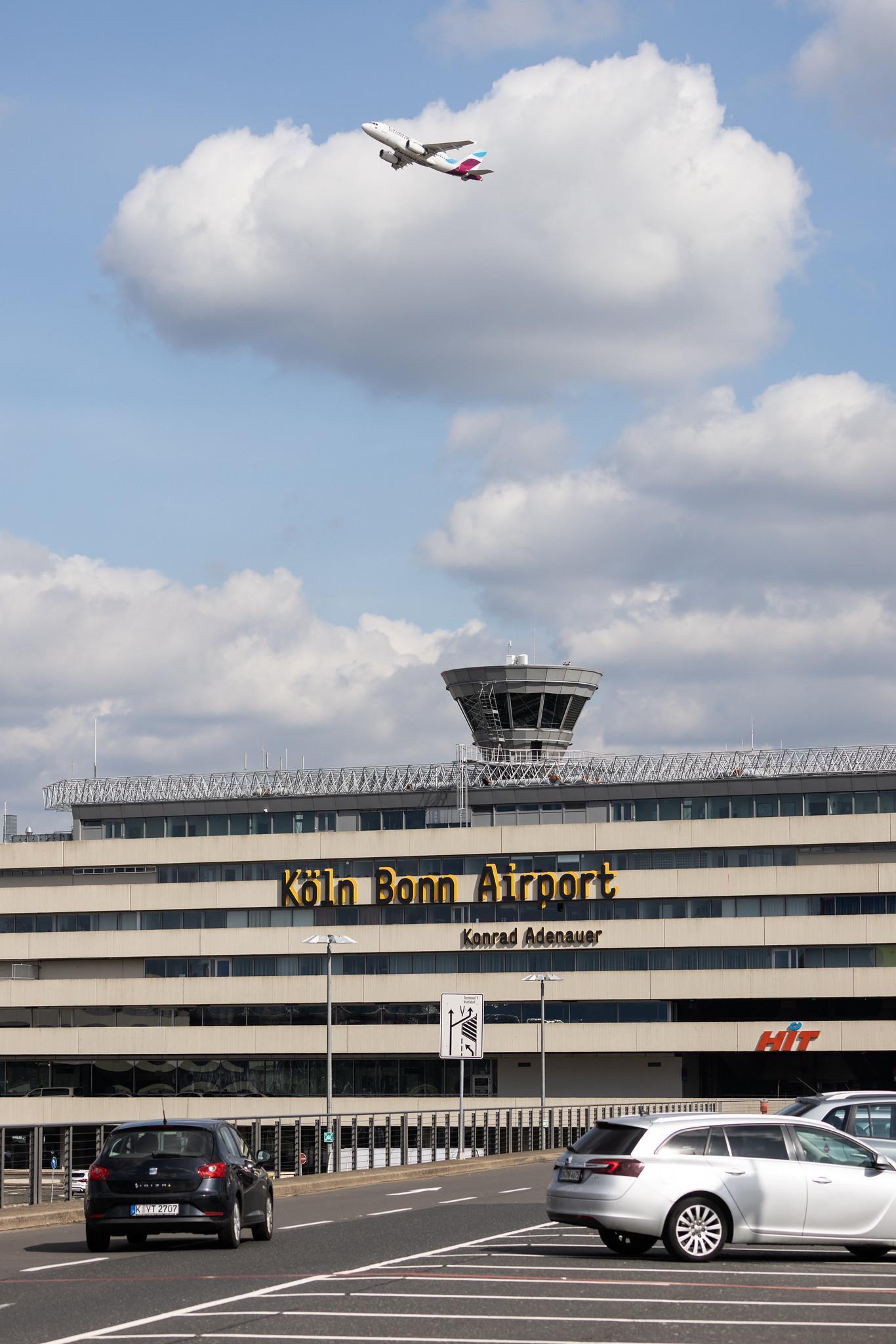 Köln Bonn Airport: Eurowings (EW / EWG) |  Airbus A319-132 A319