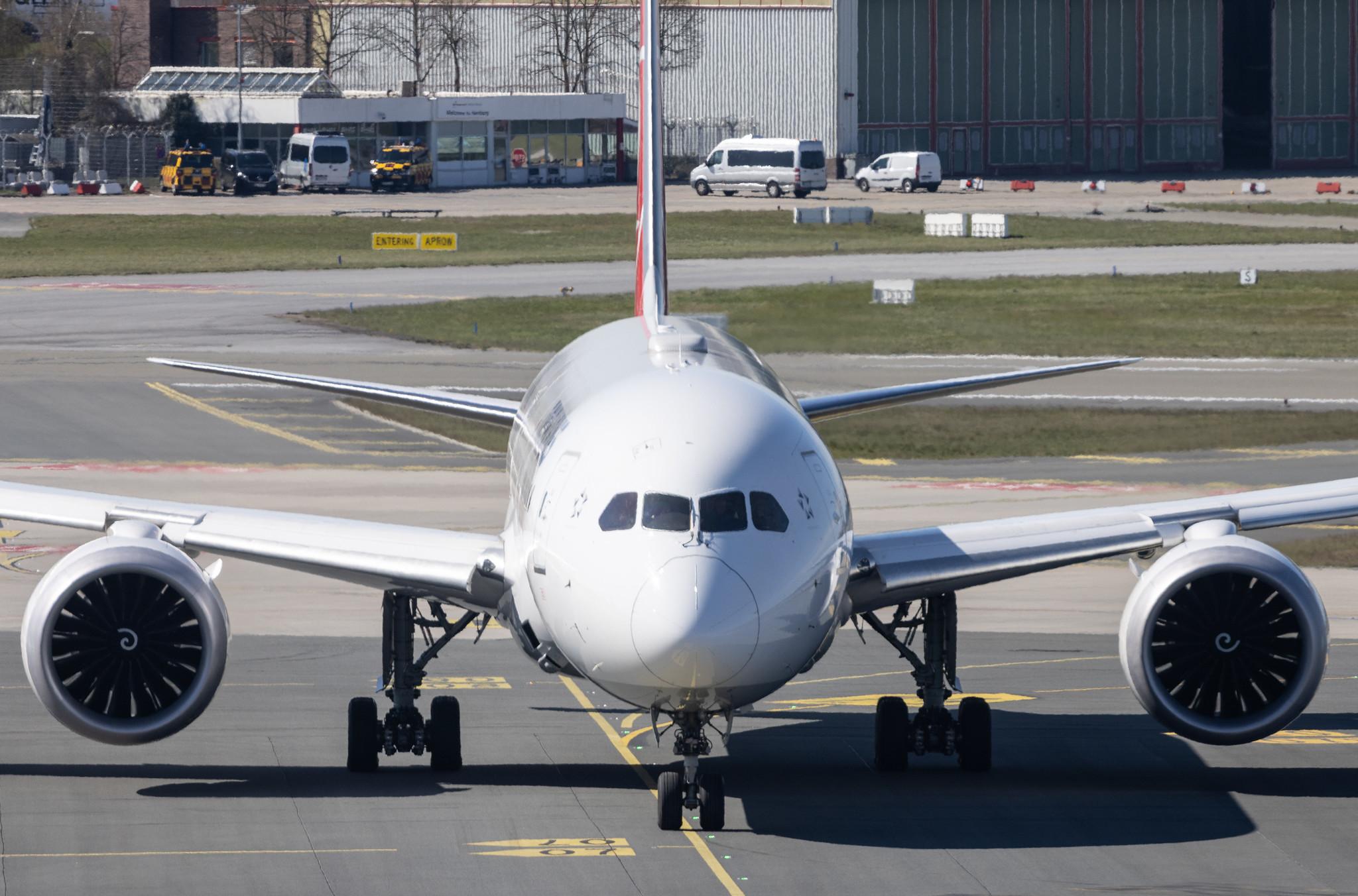 Hamburg Airport: Turkish Airlines (TK / THY) |  Boeing 787-9 Dreamliner B789 | TC-LLM | MSN 65812
