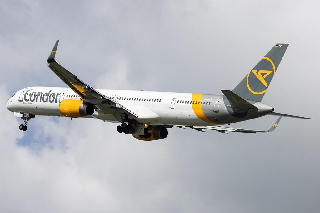 Hamburg Airport: Condor (DE / CFG) |  Boeing 757-330 B753 | D-ABOF | MSN 29013
