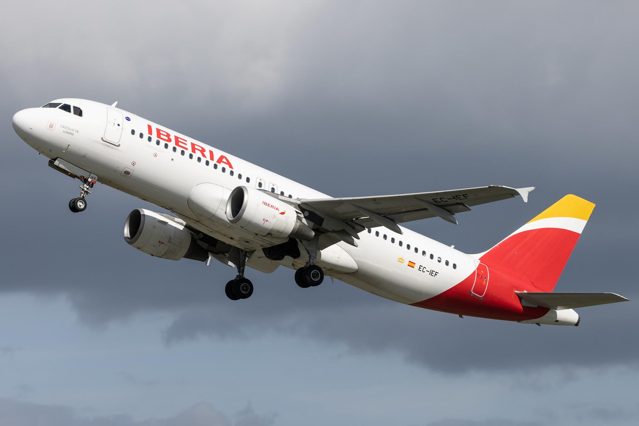 Hamburg Airport: Iberia (IB / IBE) |  Airbus A320-214 A320 | EC-IEF | MSN 1655