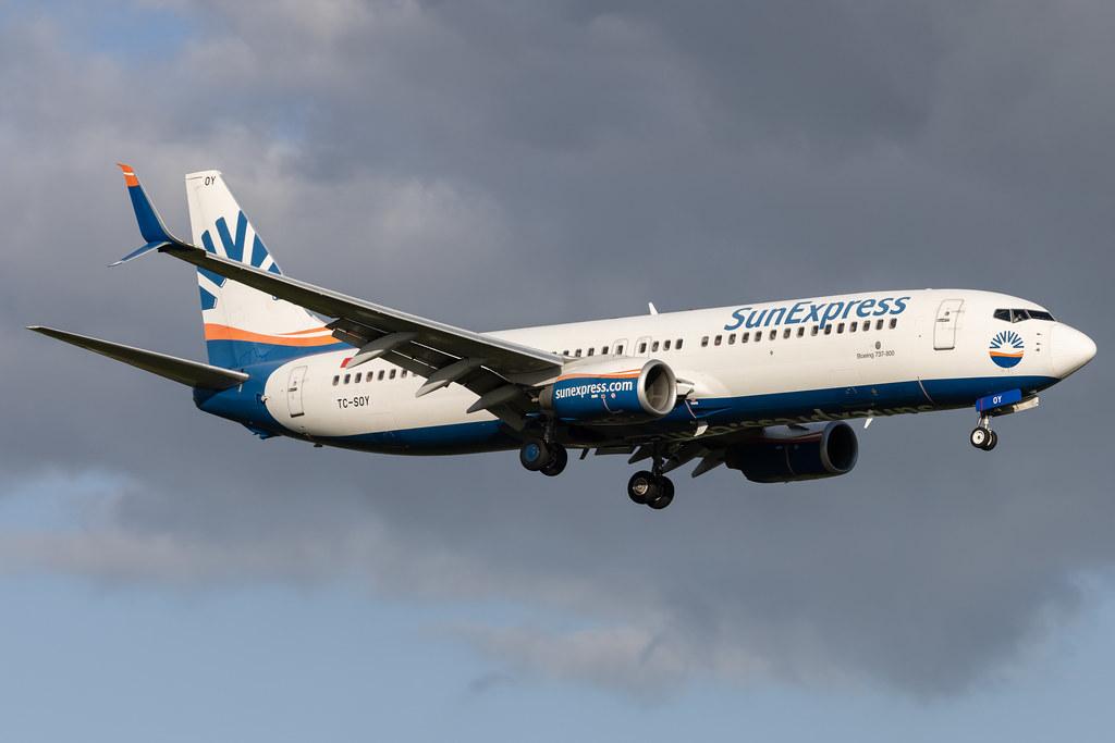 Hamburg Airport: SunExpress (XQ/SXS) |  Boeing 737-8HC B738 | TC-SOY | MSN 40777