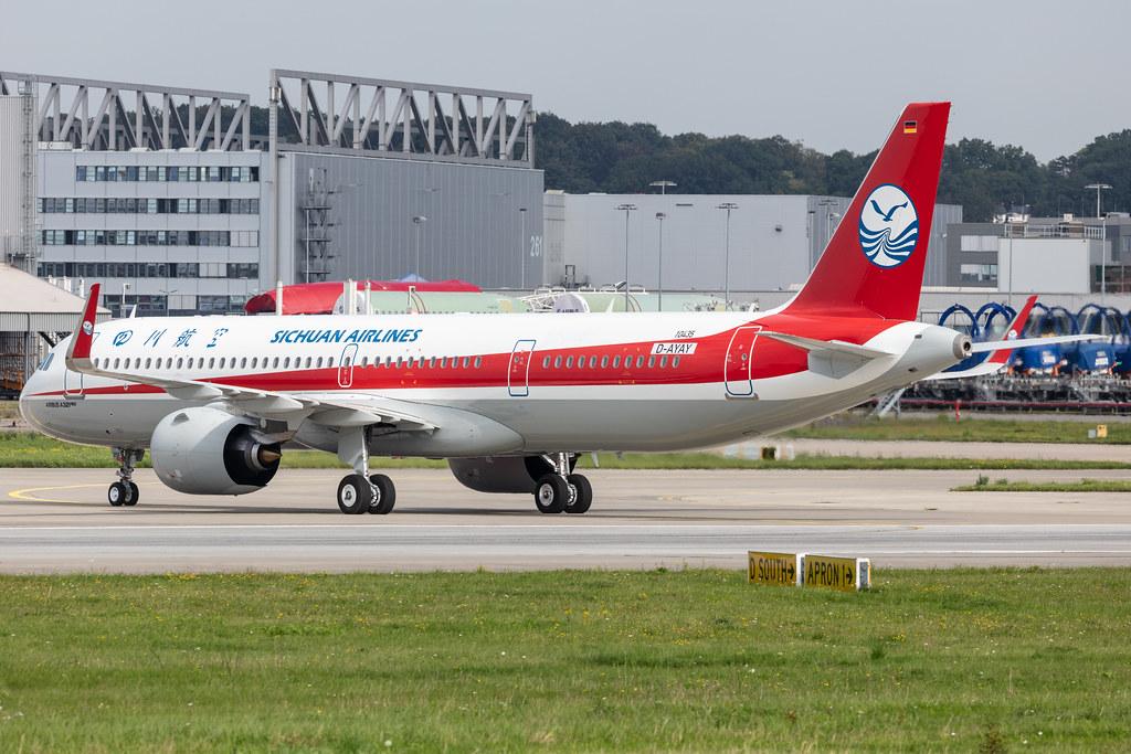 Hamburg Finkenwerder: Sichuan Airlines (3U / CSC) |  Airbus A321-271NX A21N | D-AYAY (B-325F) | MSN 10435
