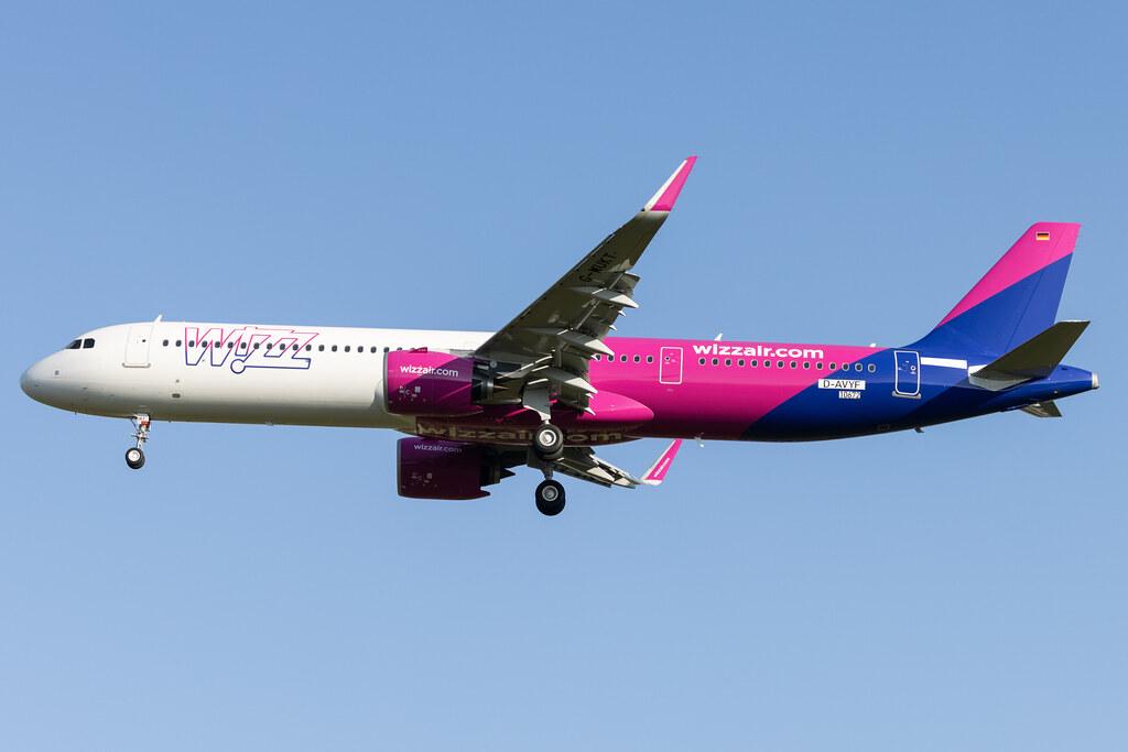 Hamburg Airport: Wizz Air UK (W9 / WUK) |  Airbus A321-271NX A21N | D-AVYF | MSN 10672