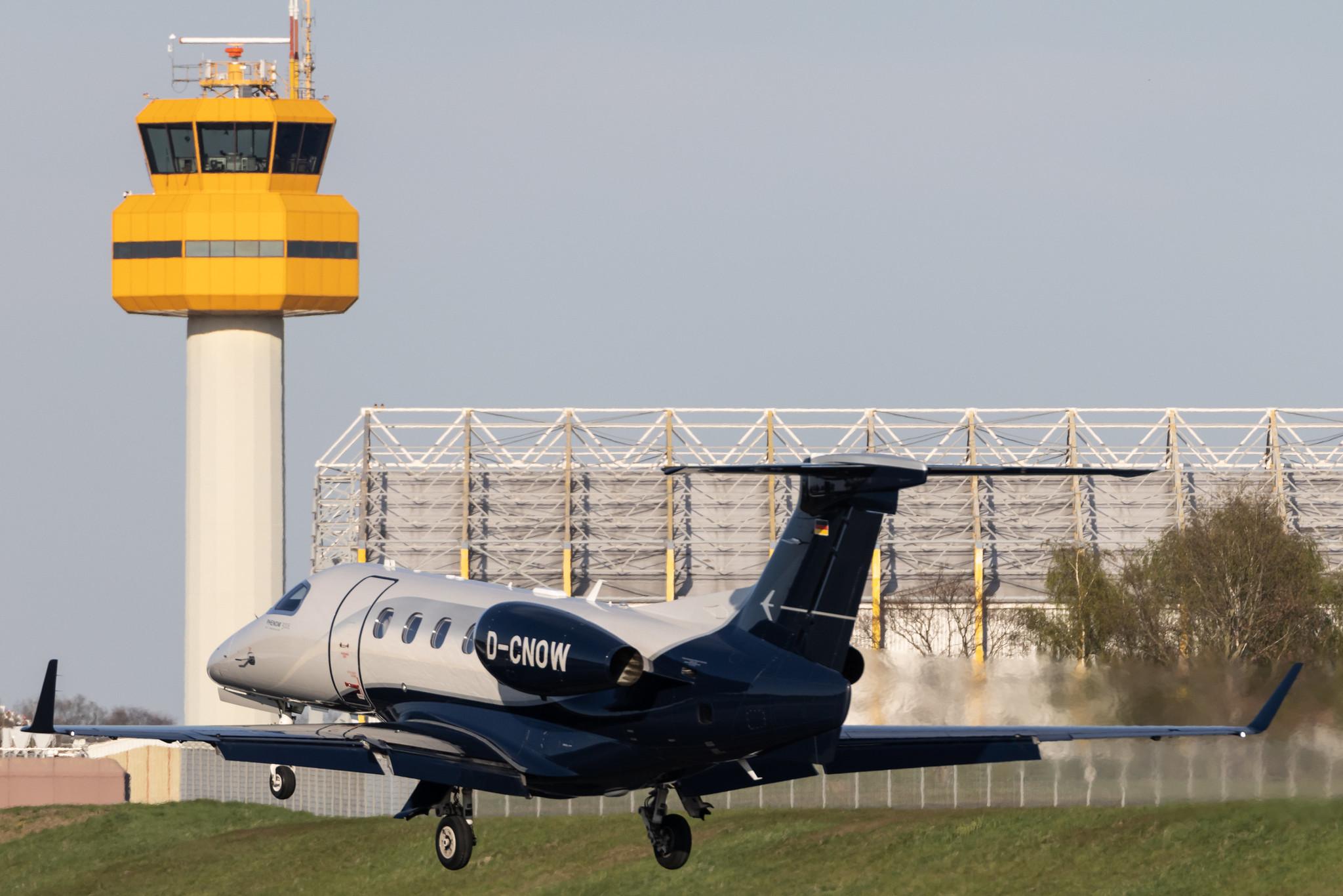 Hamburg Airport: ProAir Aviation (/ PAV) |  Embraer Phenom 300E E55P | D-CNOW | MSN 50500611