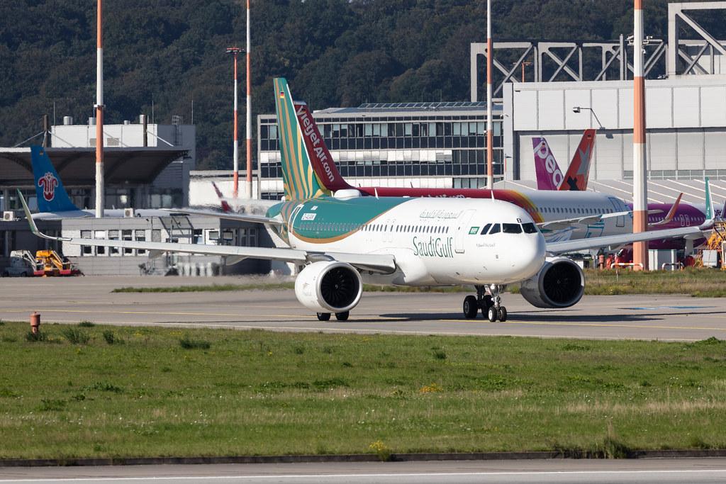 Hamburg Finkenwerder: SaudiGulf Airlines (6S / SGQ) |  Airbus A320-251N A20N | D-AUAM (VP-CGB) | MSN 9357
