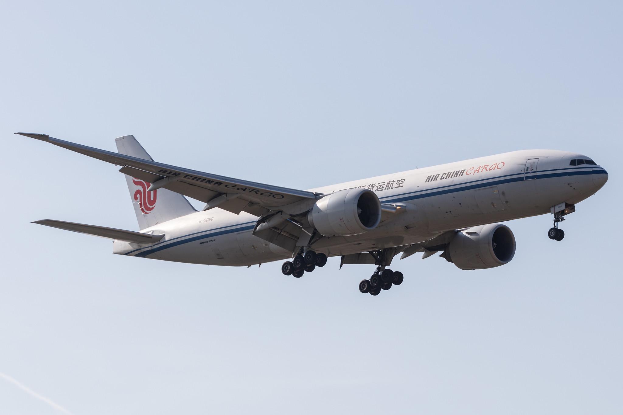 Amsterdam Schiphol: Air China Cargo (/ CAO) |  Boeing 777-FBT B77L | B-2096 | MSN 44679