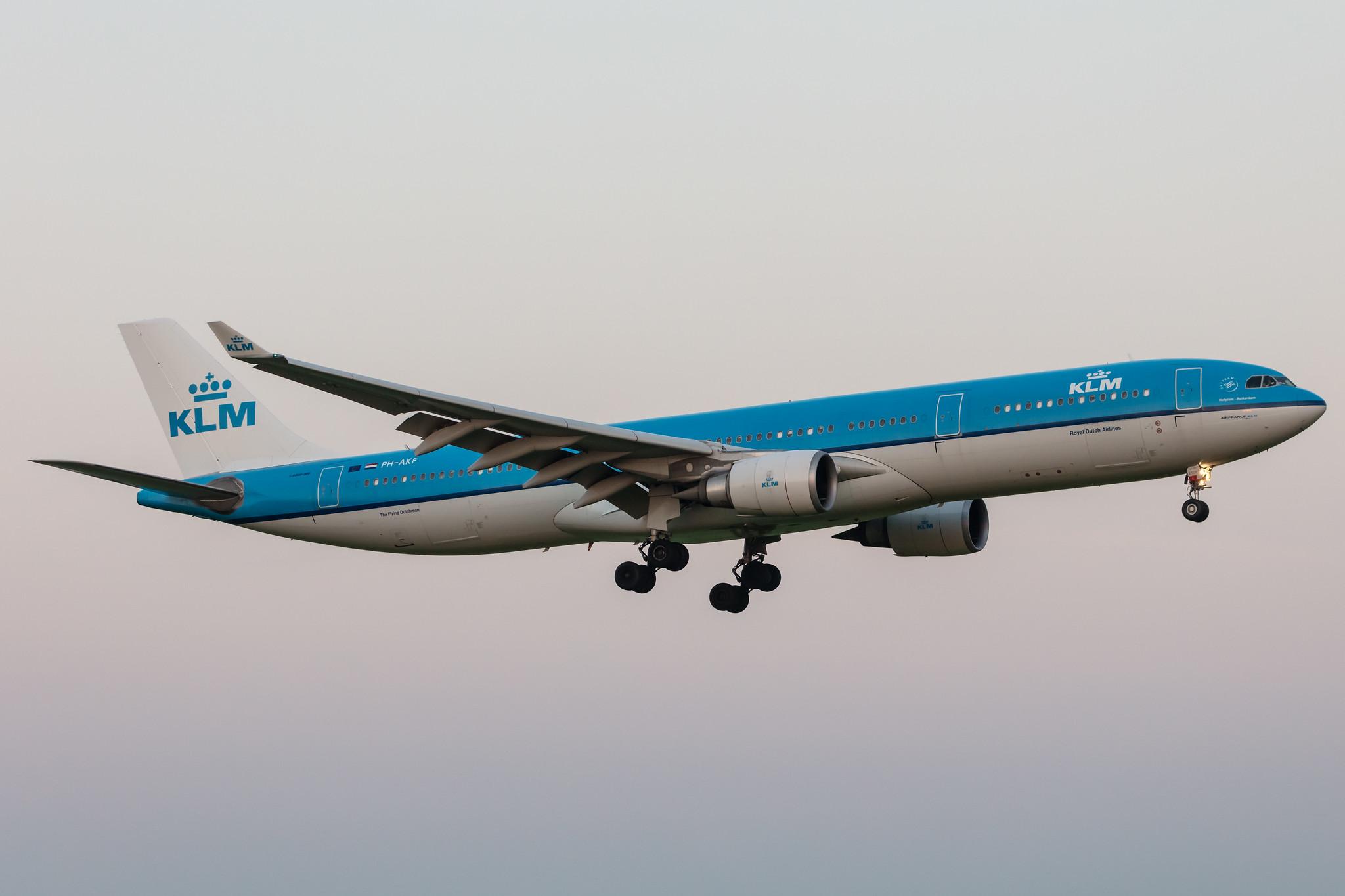 Amsterdam Schiphol: KLM (KL / KLM) |  Airbus A330-303 A333 | PH-AKF | MSN 1580