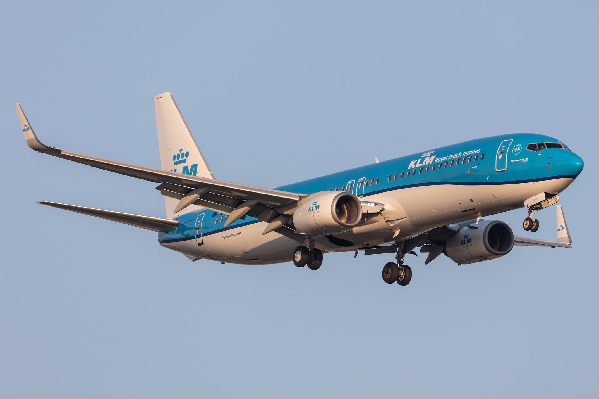 Amsterdam Schiphol: KLM (KL / KLM) |  Boeing 737-8K2 B738 | PH-BXG | MSN 30357