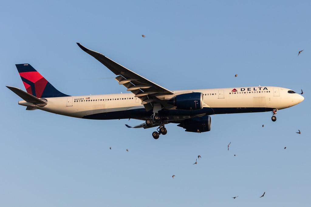 Amsterdam Schiphol: Delta Air Lines (DL / DAL) |  Airbus A330-941 A339 | N404DX | MSN 1935