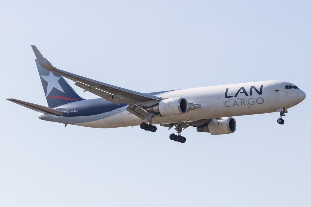 Amsterdam Schiphol: LATAM Cargo (UC / LCO) | Operator: LATAM Cargo Colombia |  Boeing 767-316F(ER) B763 | N418LA | MSN 34246