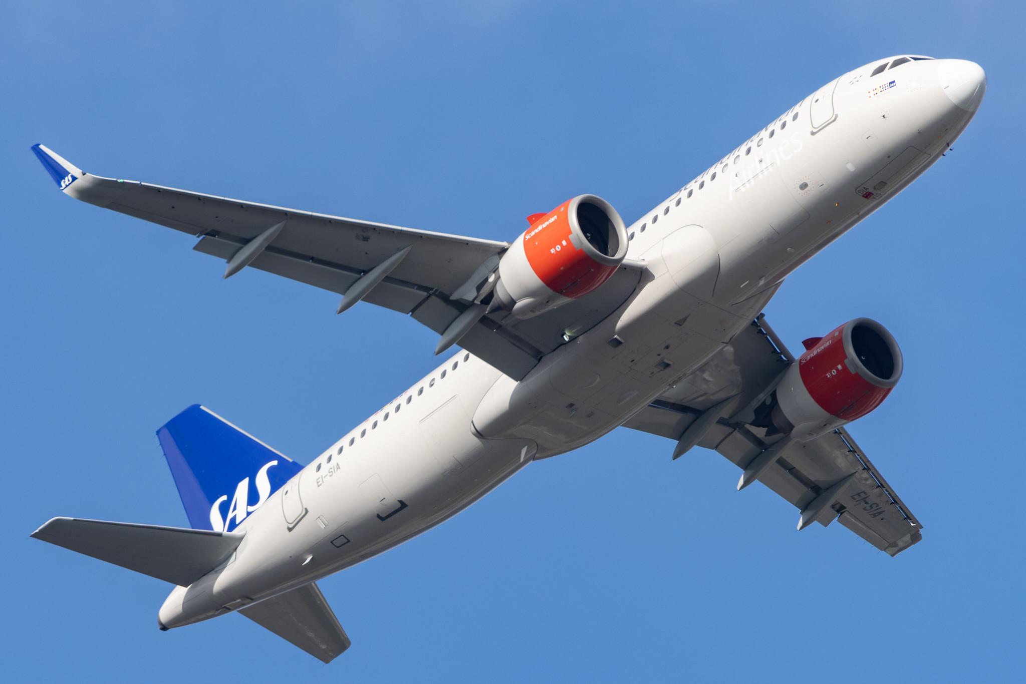 London Heathrow: SAS (SK / SAS) | Operator: SAS Connect  |  Airbus A320-251N A20N | EI-SIA | MSN 7897