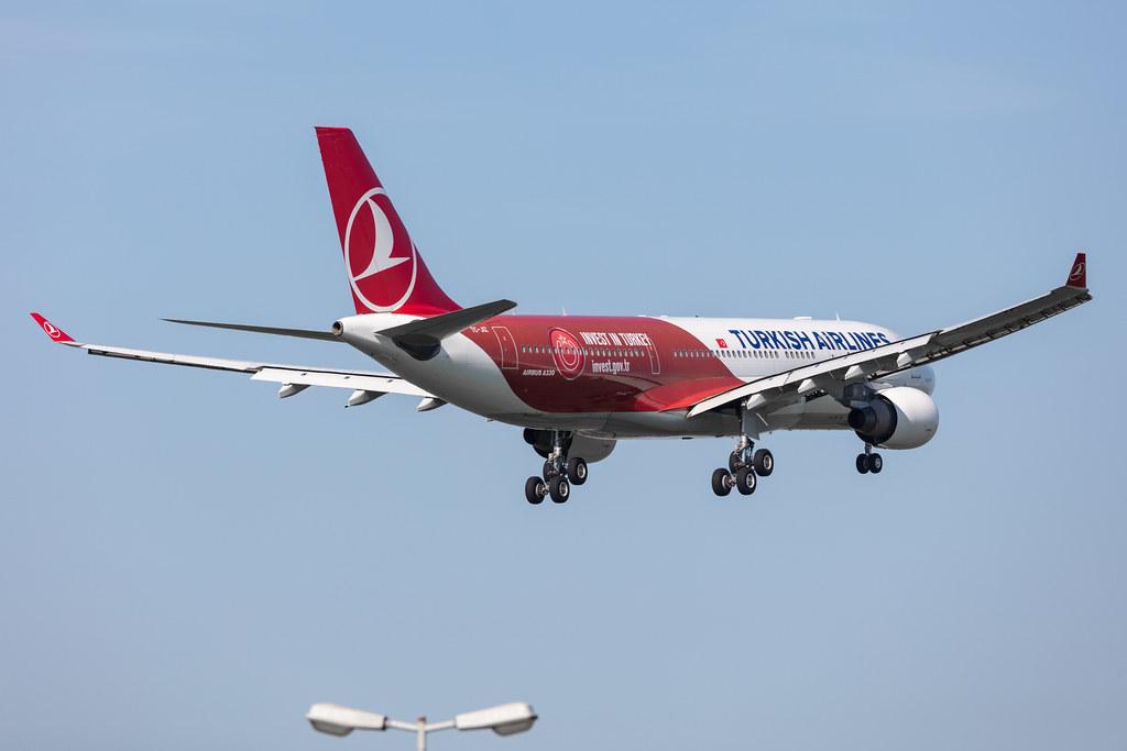 Amsterdam Schiphol: Turkish Airlines (TK / THY) |  Livery: Invest in Turkey Livery |  Airbus A330-223 A332 | TC-JIZ | MSN 1118