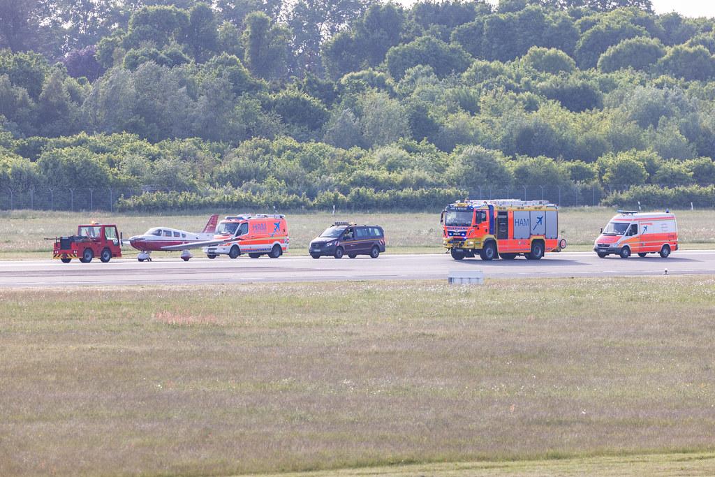 Hamburg Airport: Private Owner |  Piper PA-28-181 Archer III P28R | D-ESAN | MSN 2843028