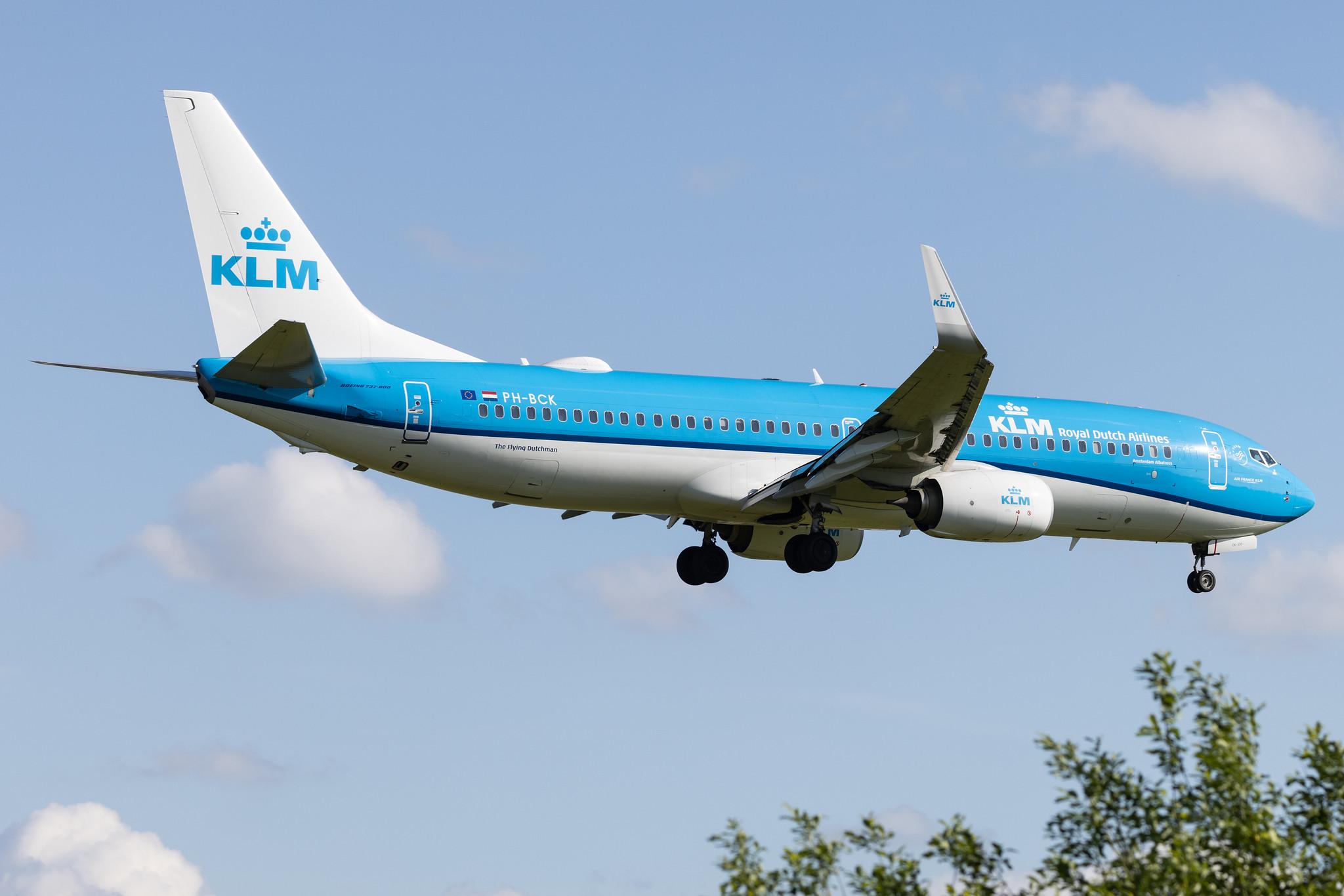 Hamburg Airport: KLM (KL / KLM) |  Boeing 737-8K2 B738 | PH-BCK | MSN 62580