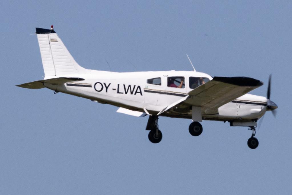Flughafen Lübeck: Private owner |  Piper PA-28R-200 Cherokee Arrow II P28R | OY-LWA | MSN 28R-7435131