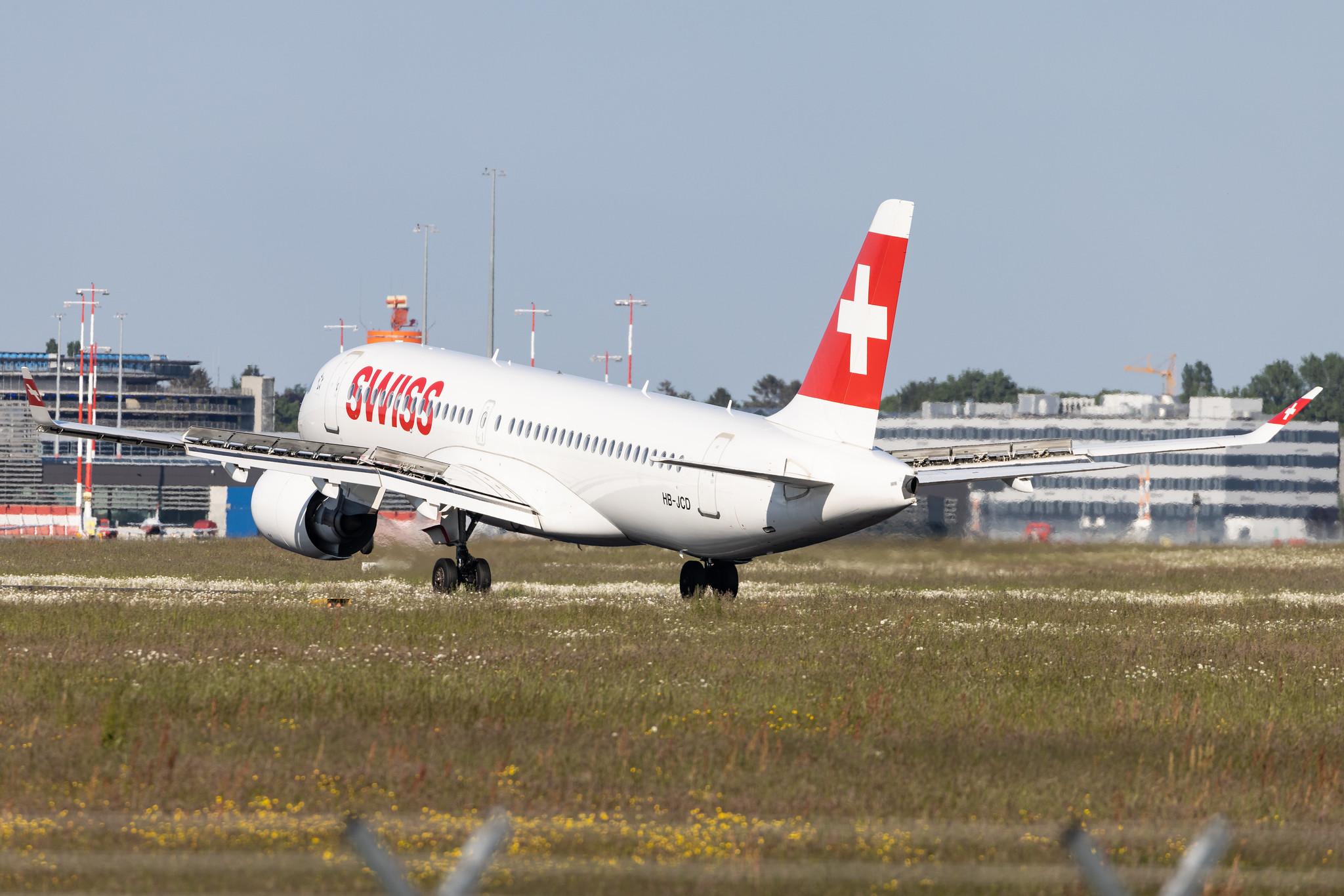 Hamburg Airport: Swiss (LX / SWR) |  Airbus A220-300 BCS3 | HB-JCD | MSN 55013