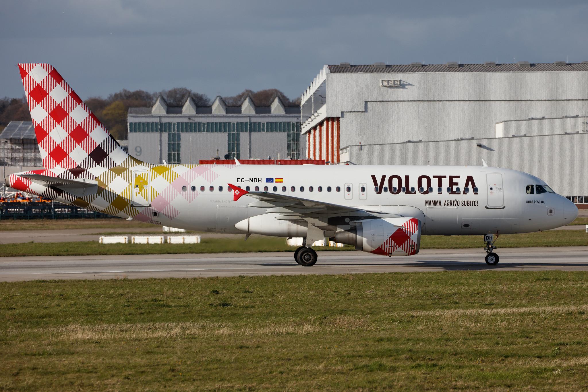 Hamburg Finkenwerder: Volotea (V7 / VOE) |  Airbus A319-111 A319 | EC-NDH | MSN 03403