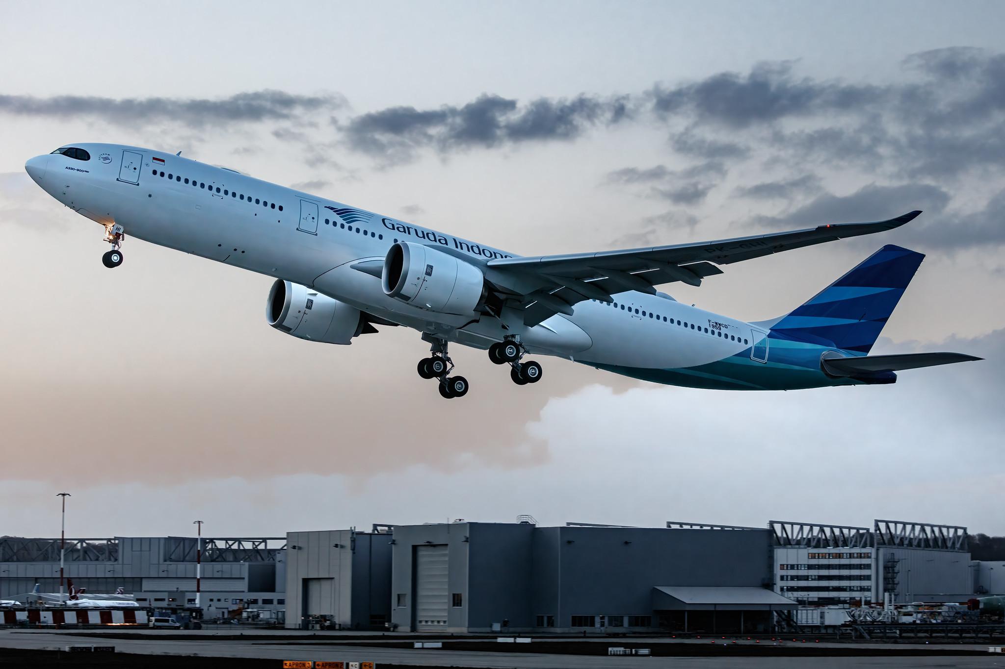 Hamburg Finkenwerder: Garuda Indonesia (GA / GIA) |  Airbus A330-941 A332 | F-WWCD (PK-GHI) | MSN 1959