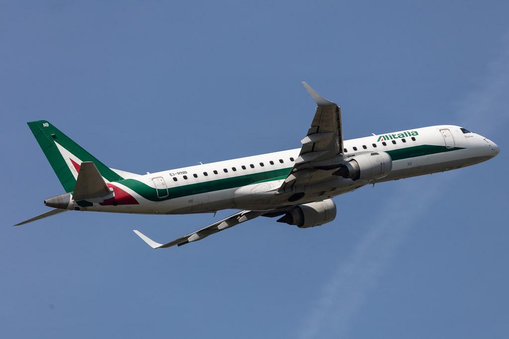 Amsterdam Schiphol: Alitalia (AZ / AZA) |  Embraer E190STD E190 | EI-RNB | MSN 19000479