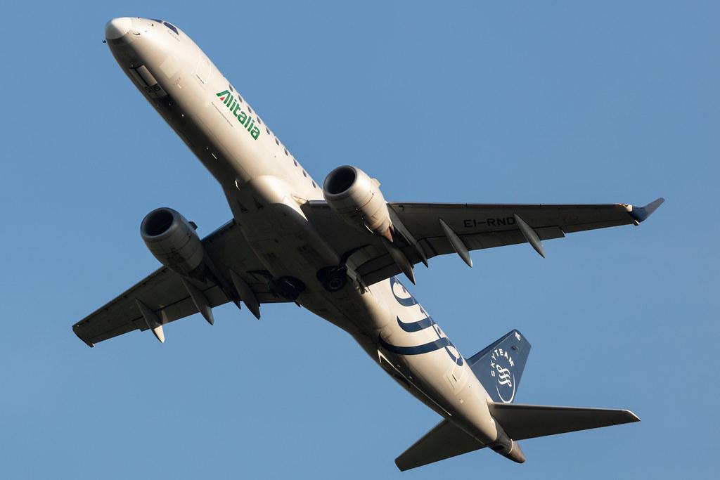 Amsterdam Schiphol: Alitalia (AZ / AZA) | Livery: SkyTeam Livery | Embraer E190STD E190 | EI-RND | MSN 19000512
