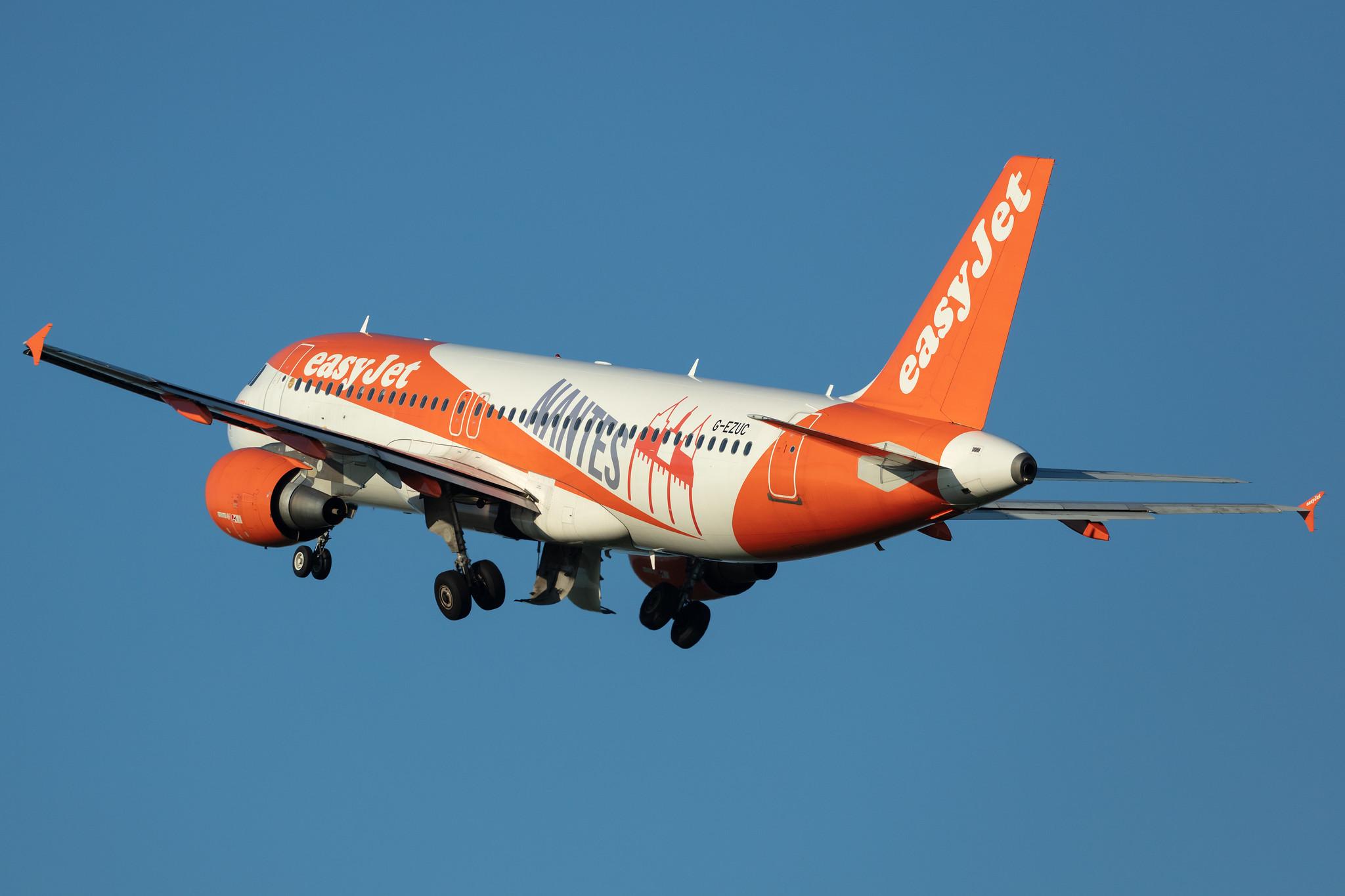 Amsterdam Schiphol: easyJet (U2 / EZY) |  Livery: Nantes Livery |  Airbus A320-214 A320 | G-EZUC | MSN 4591