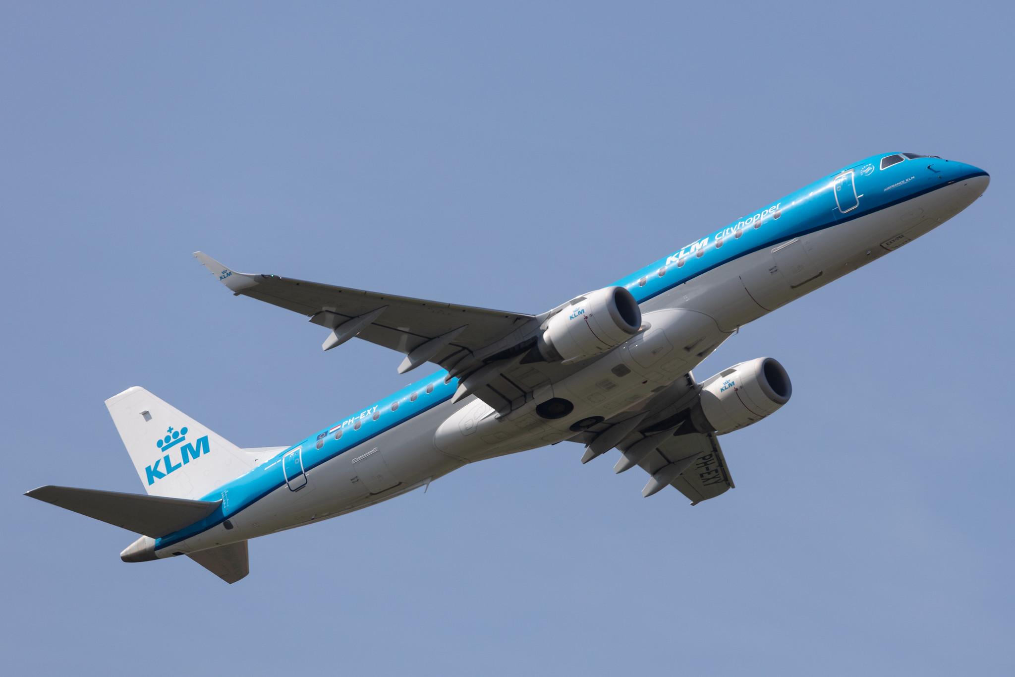 Amsterdam Schiphol: KLM (KL / KLM) | Operator: KLM Cityhopper |  Embraer E190STD E190 | PH-EXY | MSN 19000751
