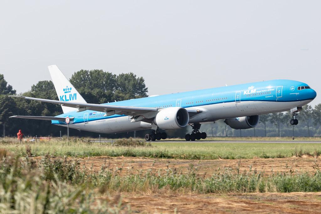 Amsterdam Schiphol: KLM (KL / KLM) |  Boeing 777-306(ER) B77W | PH-BVG | MSN 38867