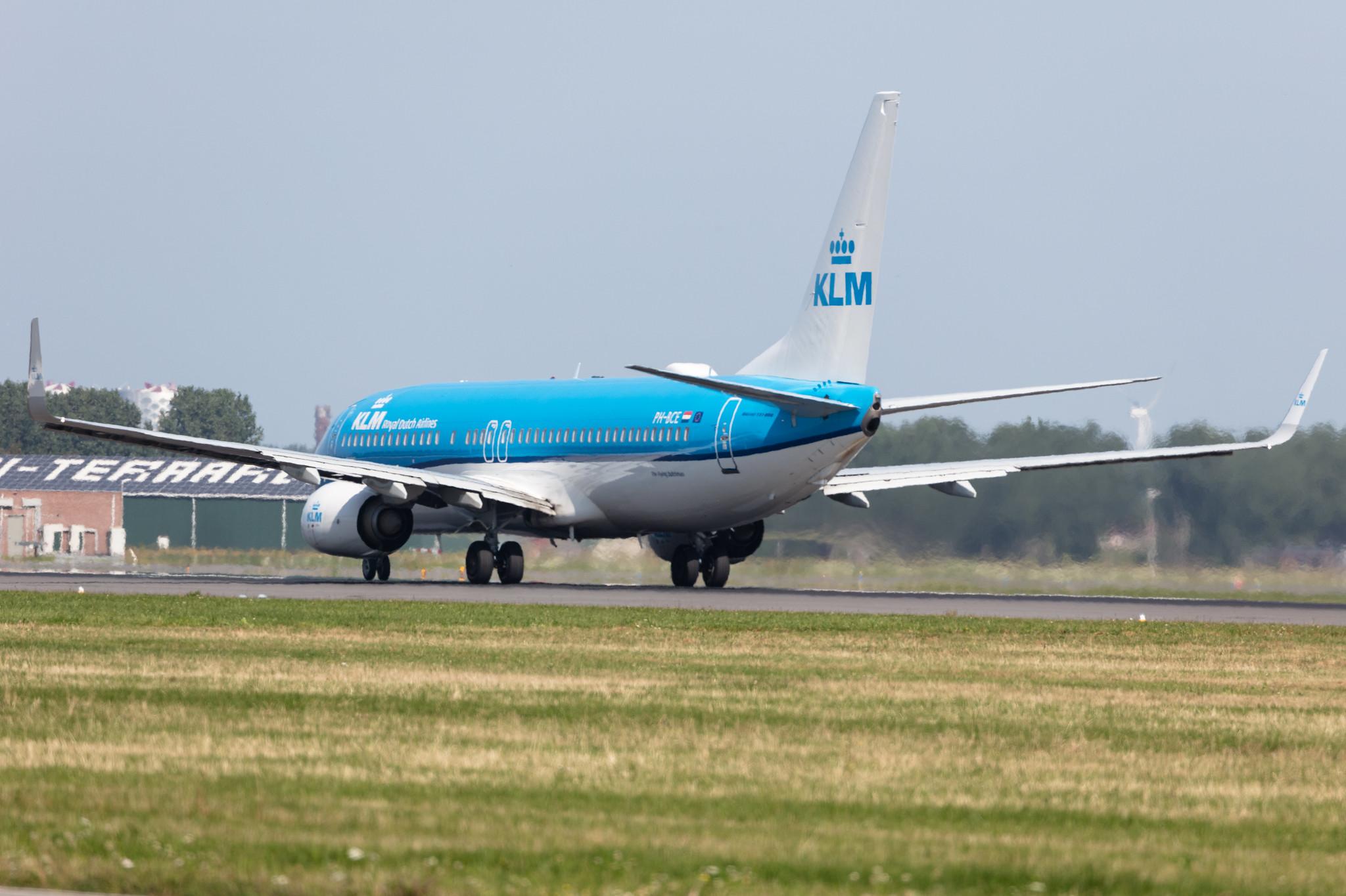 Amsterdam Schiphol: KLM (KL / KLM) |  Boeing 737-8K2 B738 | PH-BCE | MSN 42151