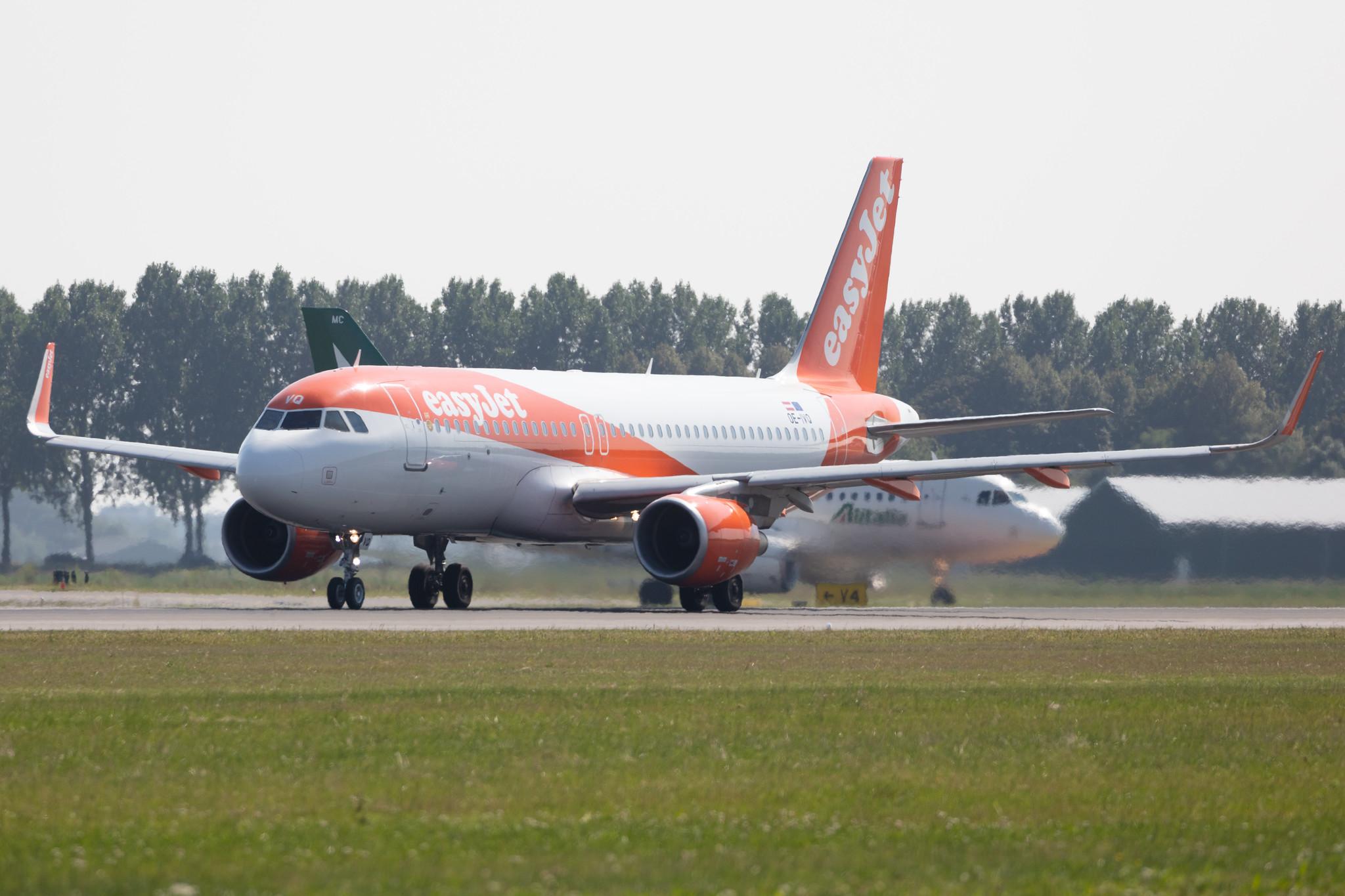 Amsterdam Schiphol: easyJet (U2 / EZY) | Operator: easyJet Europe |  Airbus A320-214 A320 | OE-IVQ | MSN 7228
