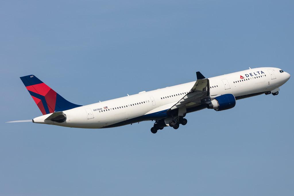Amsterdam Schiphol: Delta Air Lines (DL / DAL) |  Airbus A330-323 A333 | N811NW | MSN 0690