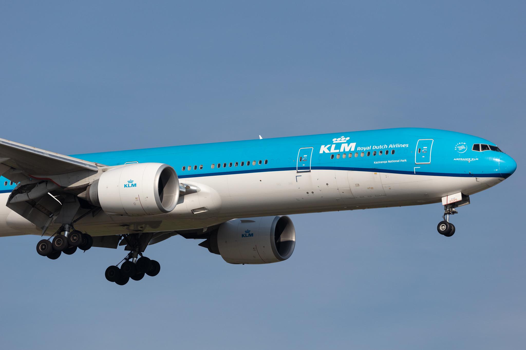 Amsterdam Schiphol: KLM (KL / KLM) |  Boeing 777-306(ER) B77W | PH-BVO | MSN 35946