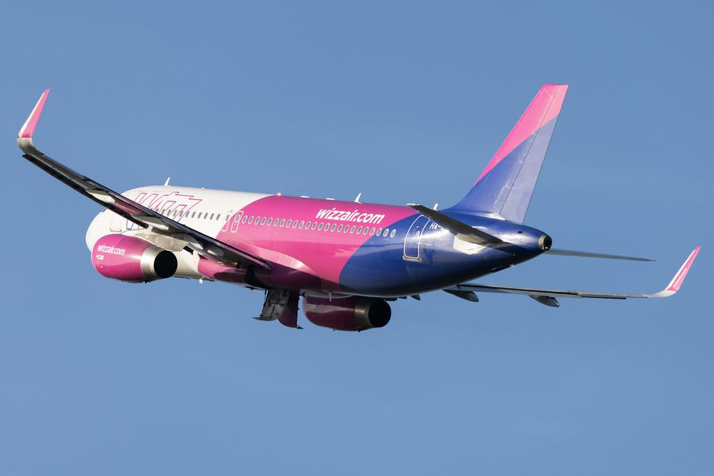 Hamburg Airport: Wizz Air (W6 / WZZ) |  Airbus A320-232 A320 | HA-LYW | MSN 7695
