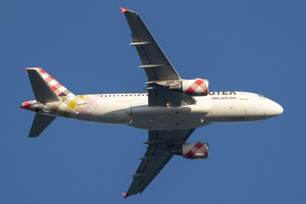 Hamburg Airport: Volotea (V7 / VOE) |  Airbus A319-112 A319 | EC-NDG | MSN 03364