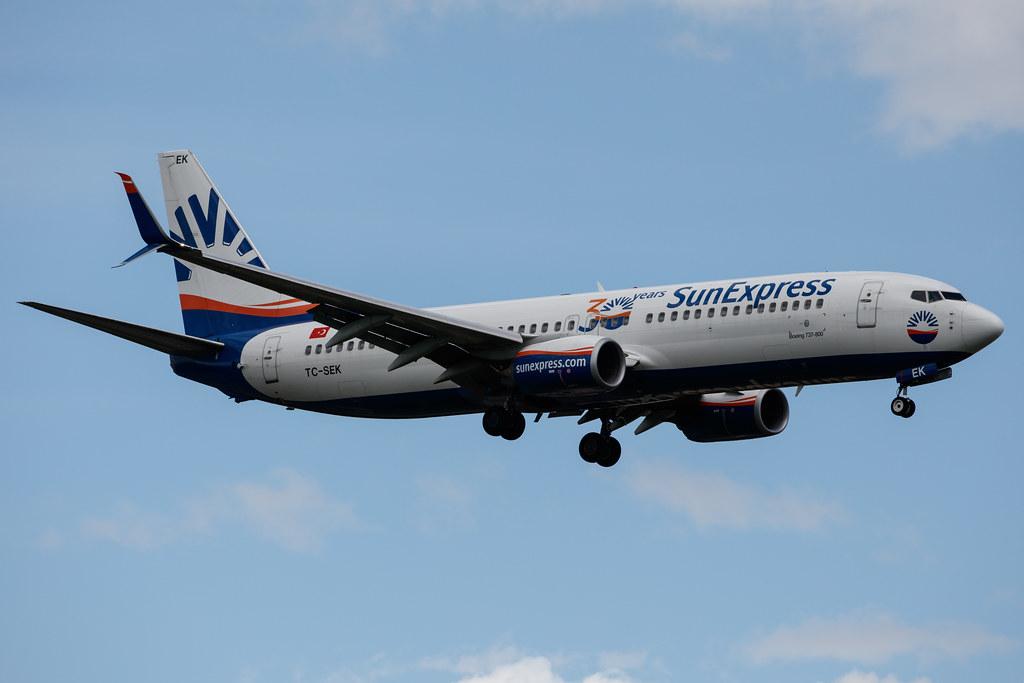 Hamburg Airport: SunExpress (XQ / SXS) |  Boeing 737-8HC B738 | TC-SEK | MSN 61172