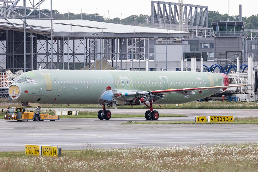Hamburg Finkenwerder: China Airlines (CI / CAL) |  Airbus A321-000N A21N | n/a | MSN 11017