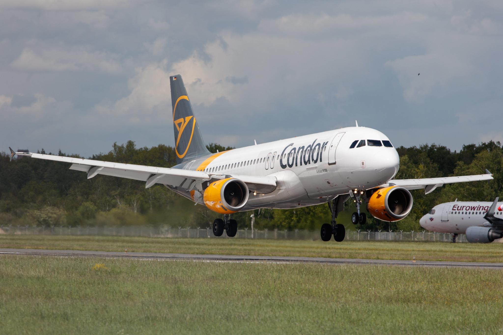 Hamburg Airport: Condor (DE / CFG) |  Airbus A320-212 A320 | D-AICI | MSN 1381
