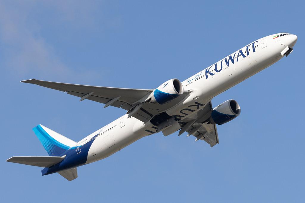 London Heathrow: Kuwait Airways (KU / KAC) |  Boeing 777-369(ER) B77W | 9K-AOK | MSN 62568