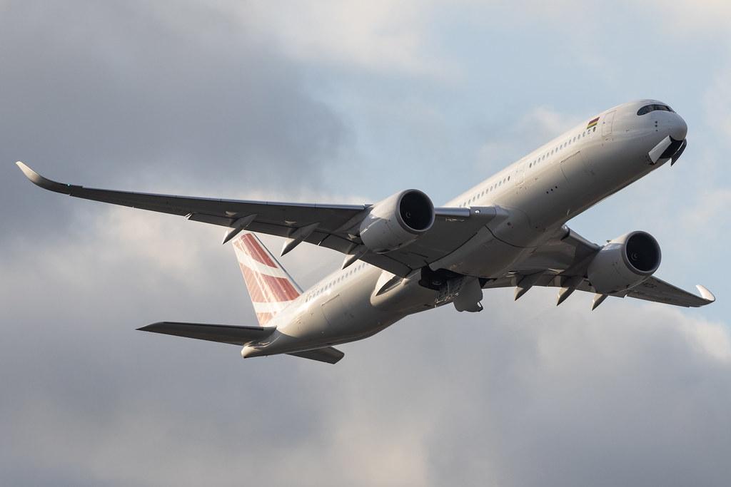 London Heathrow: Air Mauritius (MK / MAU) |  Airbus A350-941 A359 | 3B-NCF | MSN 365